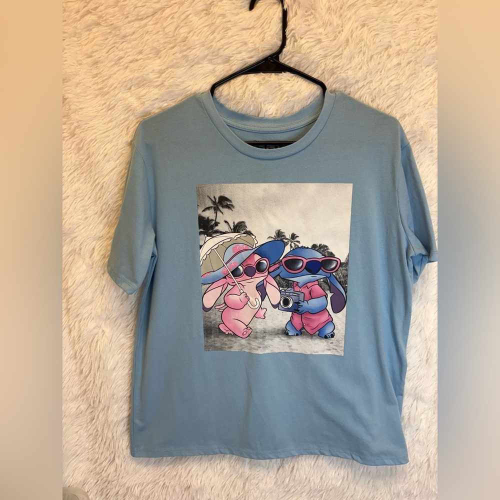 🌴 Stitch & Angel Vacation Tee | Disney | Tropical Vibes | Large 🌴✨
